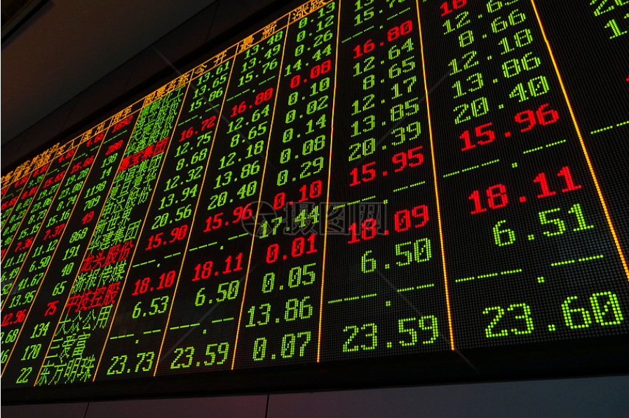 2021年度狗万官网百强榜出炉 “制造业”“采矿业”上市企业居强势职位